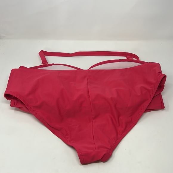 Forever 21 Pink Halter-Style One Piece Swimsuit Size 3X Excellent Condition - Picture 8 of 9